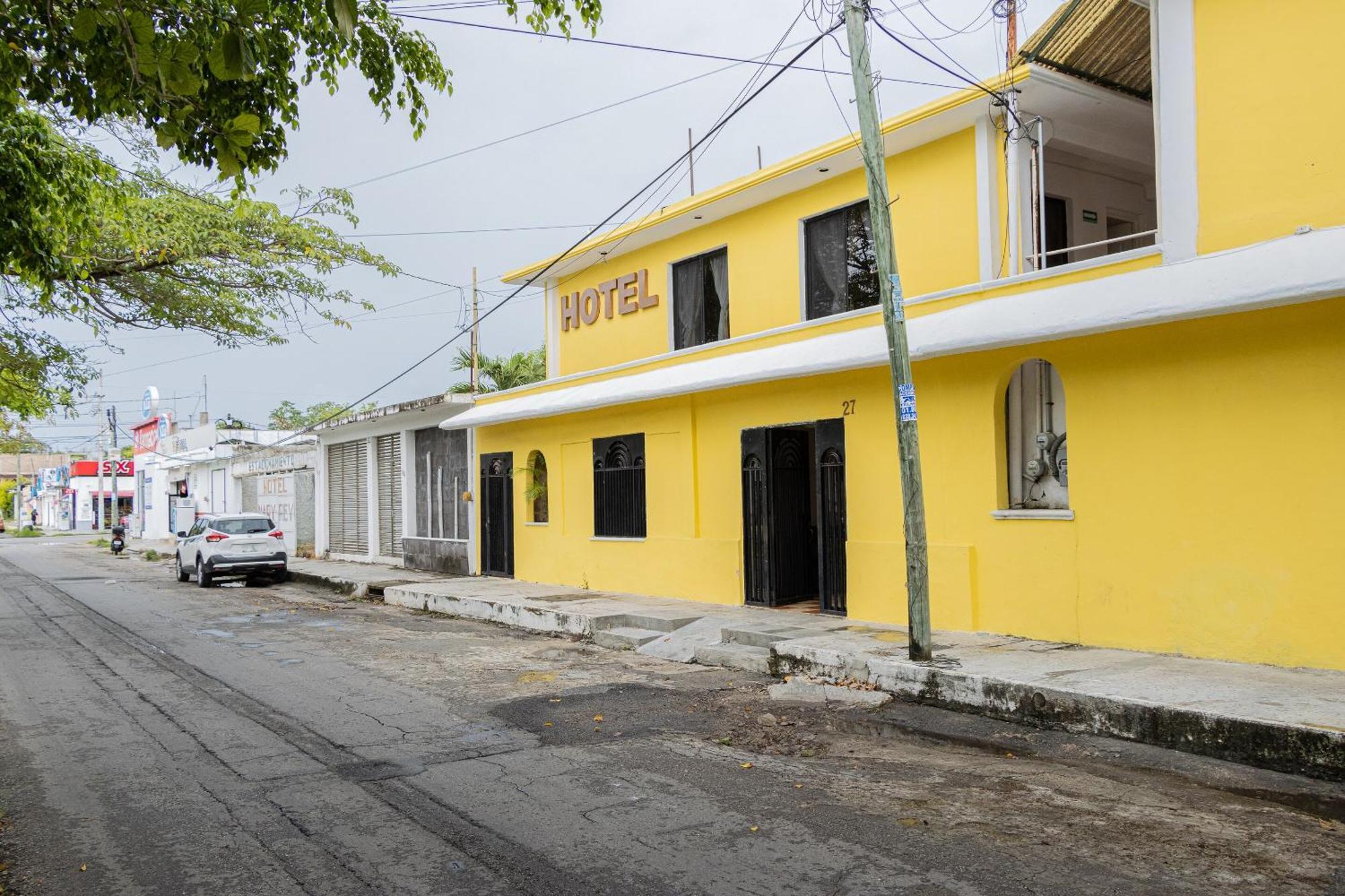 Oyo Hotel Marias,Aeropuerto Internacional De Chetumal Kültér fotó