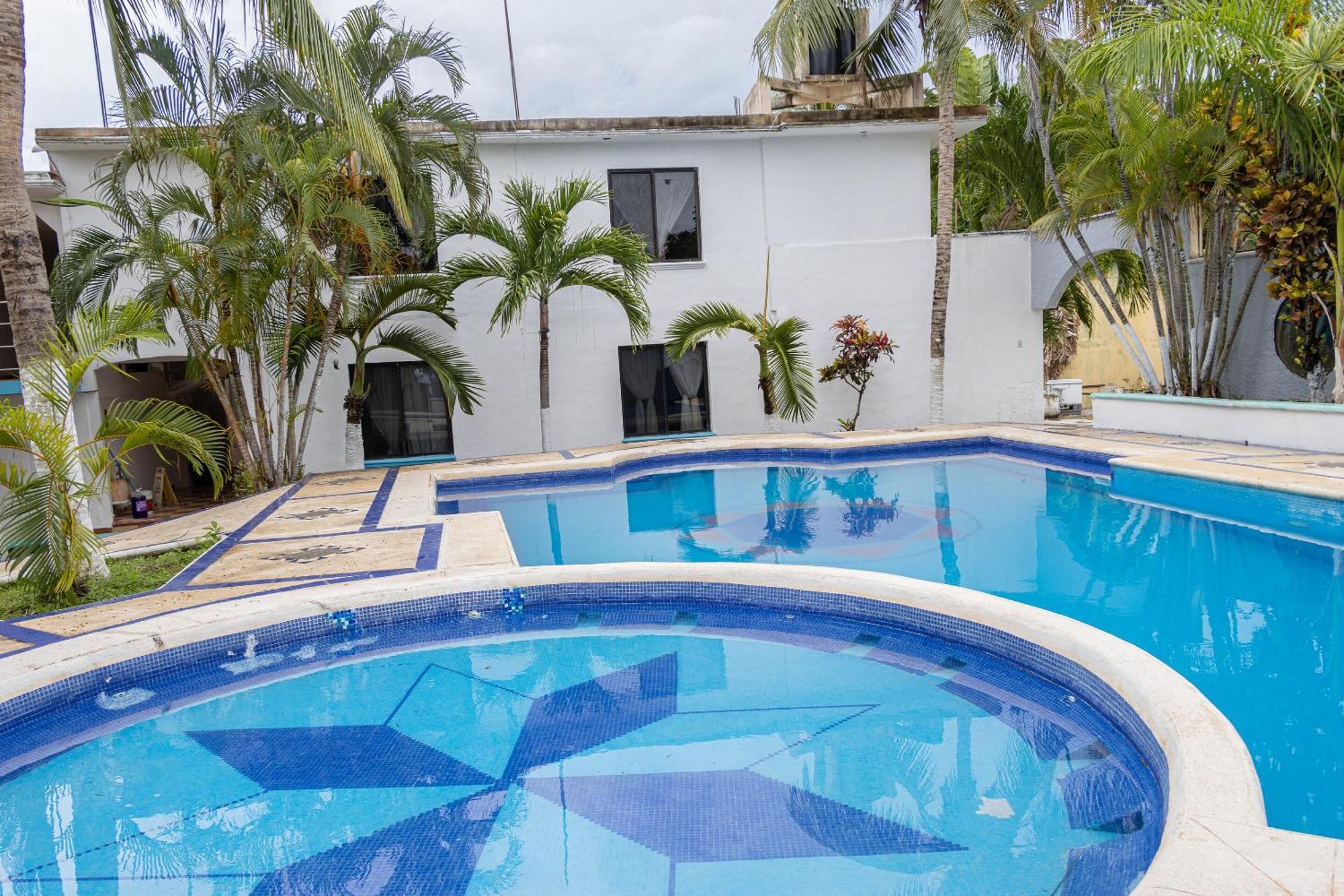 Oyo Hotel Marias,Aeropuerto Internacional De Chetumal Kültér fotó