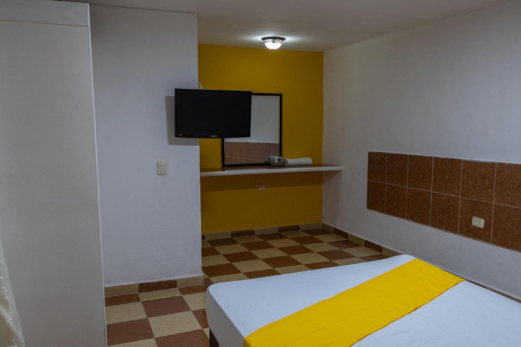 Oyo Hotel Marias,Aeropuerto Internacional De Chetumal Kültér fotó