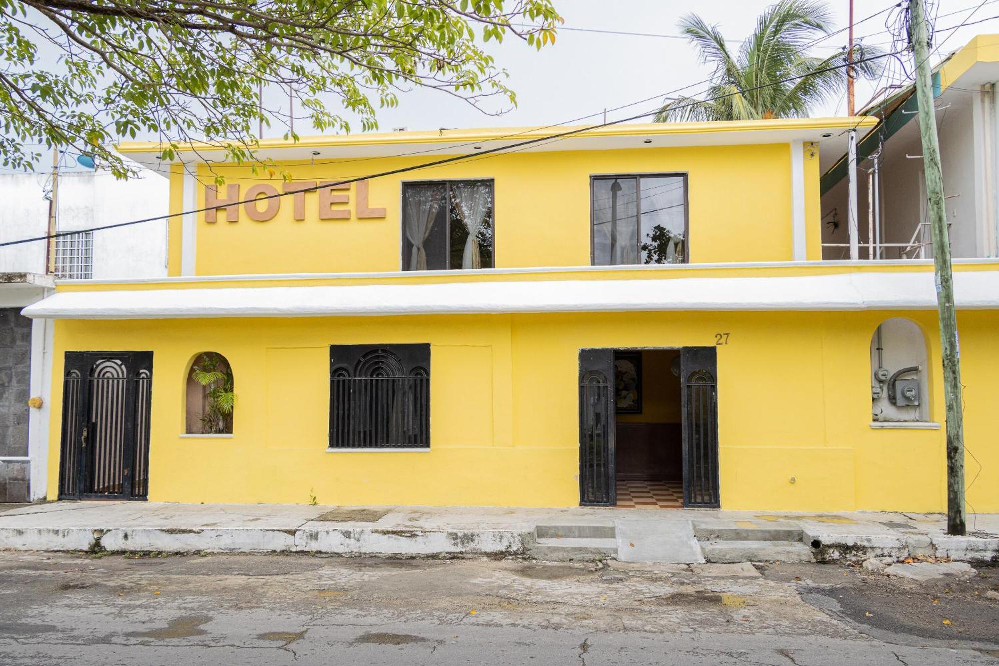Oyo Hotel Marias,Aeropuerto Internacional De Chetumal Kültér fotó